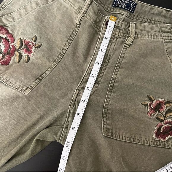Abercrombie & Fitch Pants Womens Size 27/4 Green Denim Twill Floral Embroidered - Picture 12 of 14